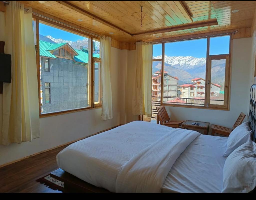 Rajhans Resorts Манали Экстерьер фото